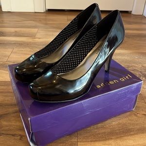 Madden Girl Getta Pumps